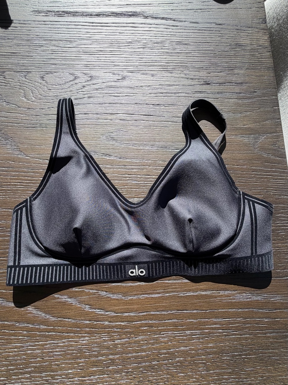 ALO Yoga Black Seamless Support Sports Bra with Ribbed Band